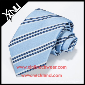Cousu à la main avec des cravates chinoises en gros durables en soie de Silkworm avec de l&#39;information